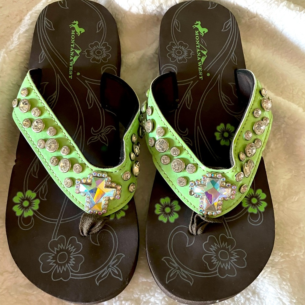 Montana West Flip Flops - new without tags